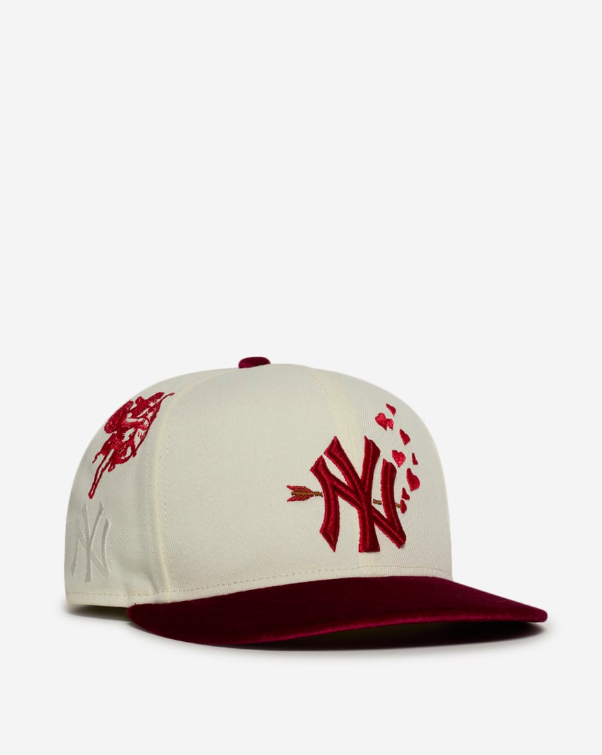 59Fifty New York Yankees V-Day Fitted Hat
