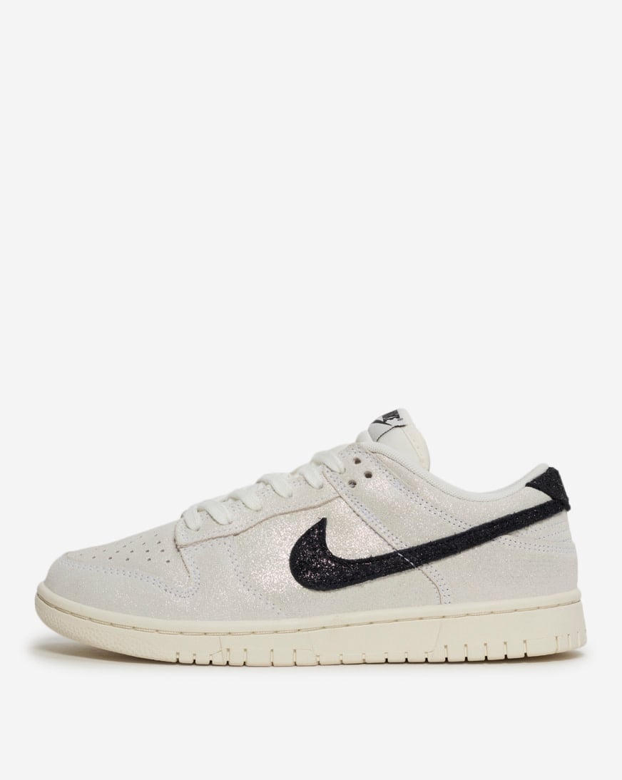 Dunk Low SE