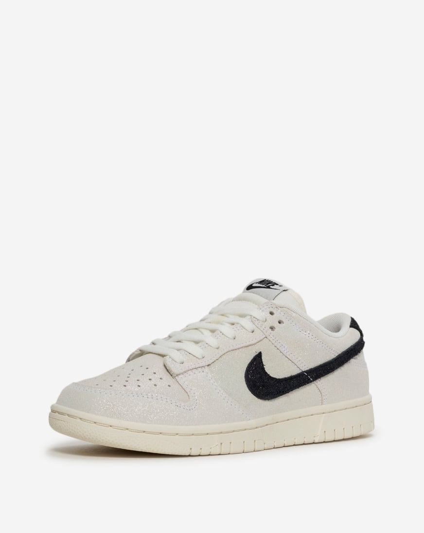 Dunk Low SE