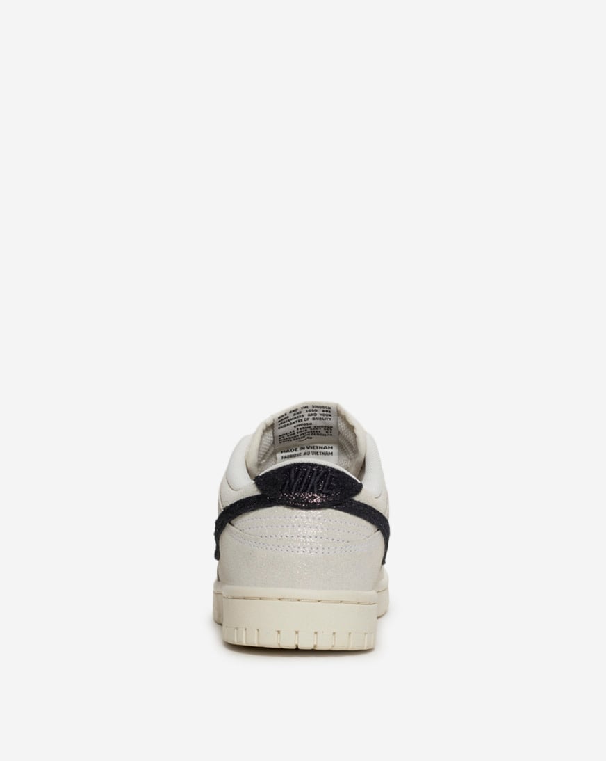 Dunk Low SE