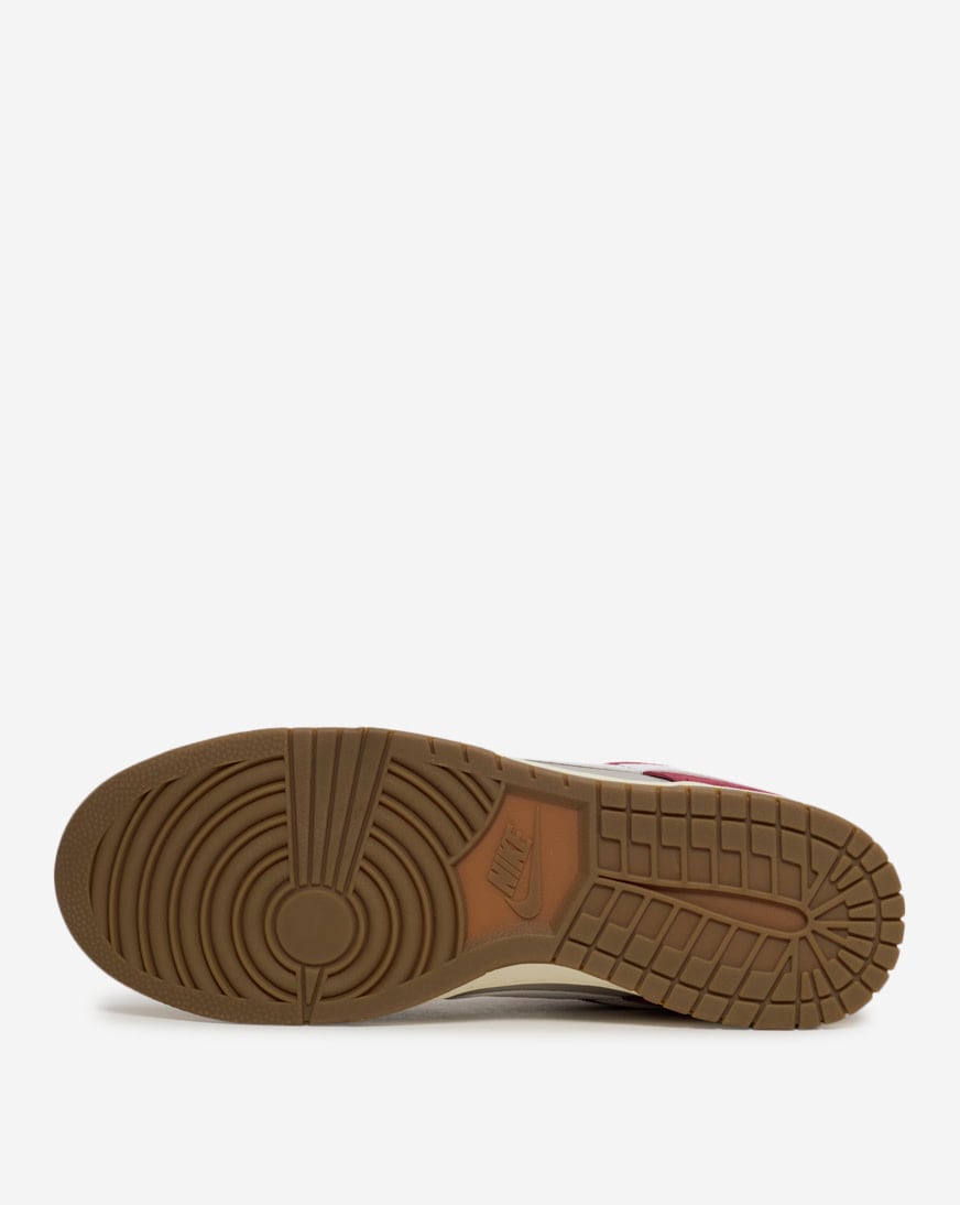 Dunk Low Retro SE