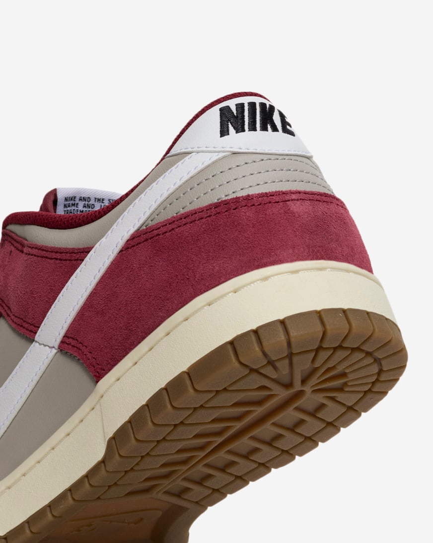 Dunk Low Retro SE