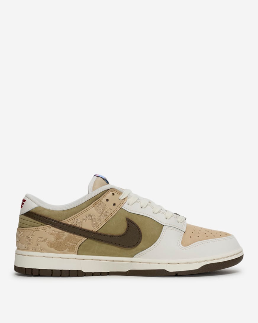 Dunk Low SE "LNY"
