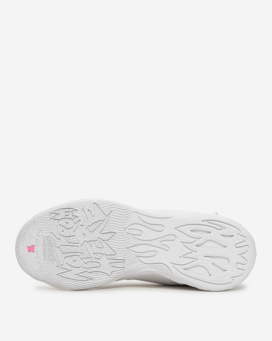 MB.04 Ice White